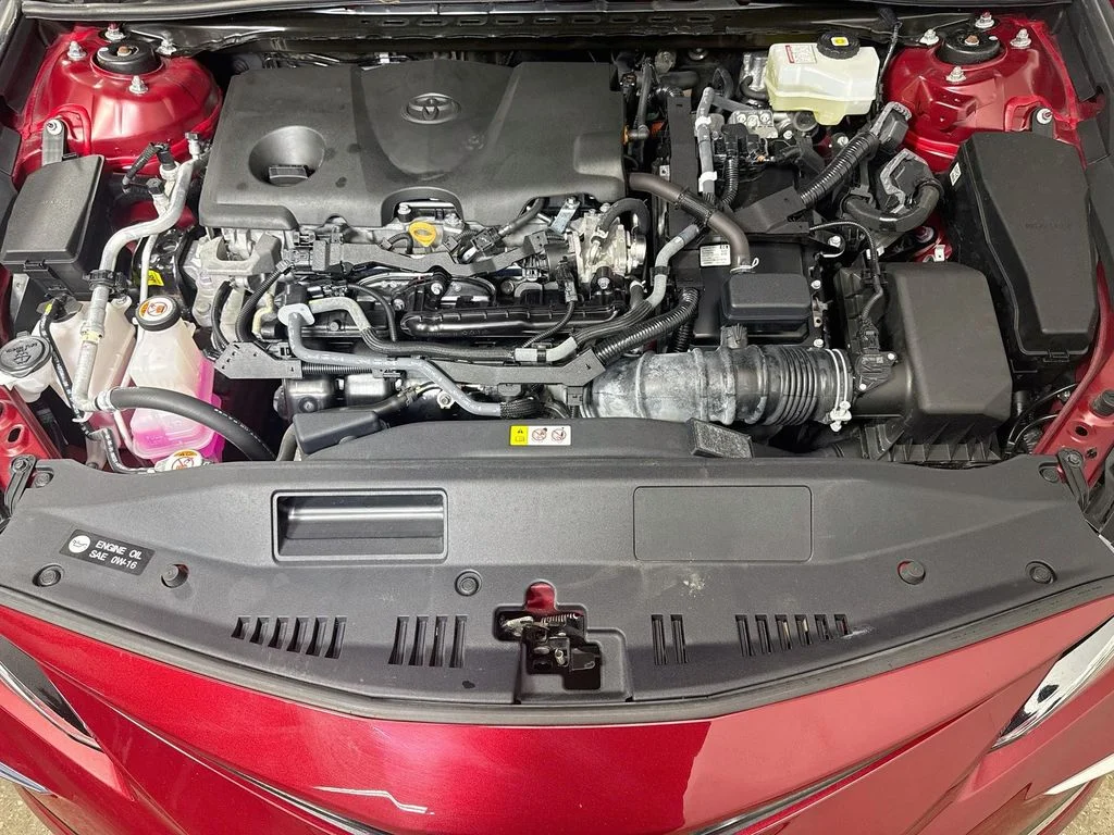 Used 2022 Ruby Flare Pearl Toyota Hybrid XLE image 31