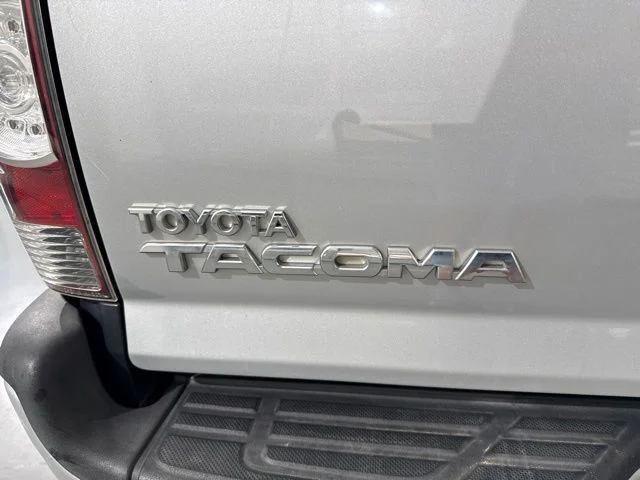 Used 2013 Silver Toyota Base image 8