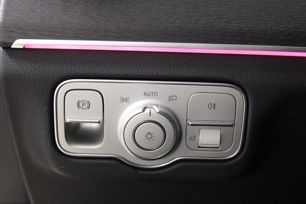 Certified Used 2026  Mercedes-Benz GLS 450 image 24
