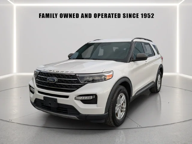 Used 2022 White Ford XLT image 2