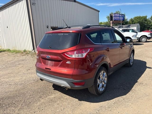 Used 2016 Orange Ford SE image 9