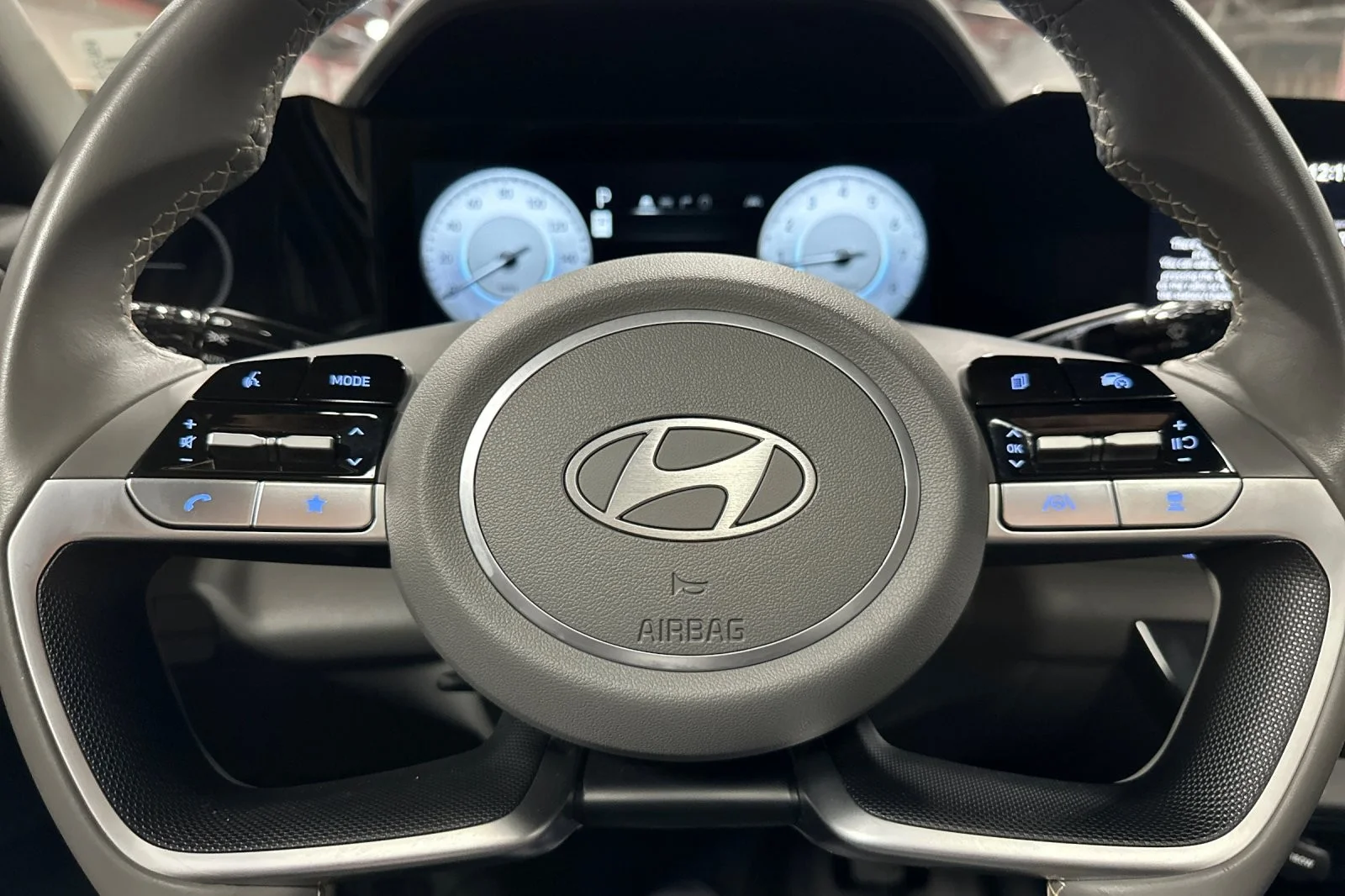 Used 2024 WHITE Hyundai SEL IVT image 22
