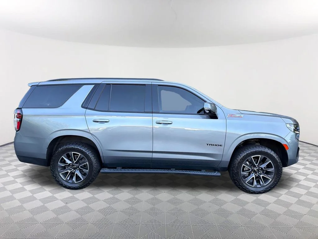 Used 2021 Gray Chevrolet Z71 image 4