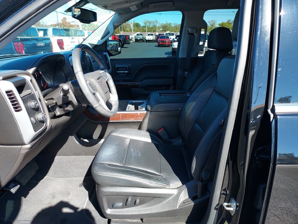 Used 2018 Black GMC SLT image 13