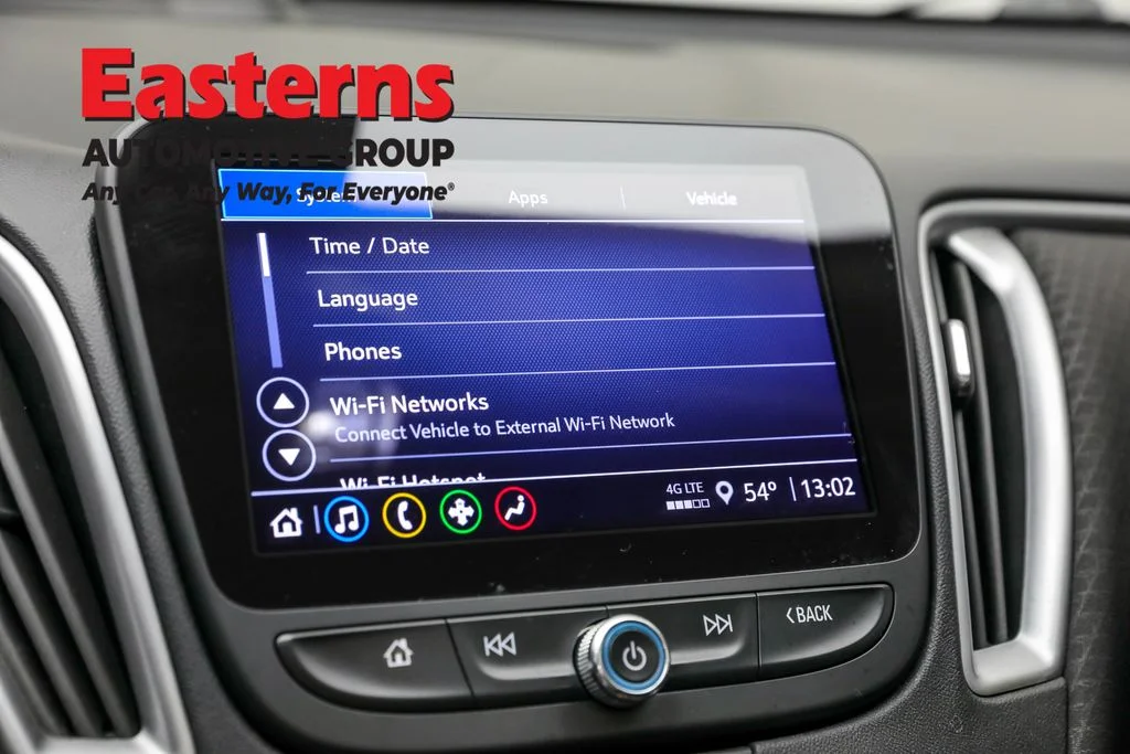 Used 2022 Silver Chevrolet LT image 19