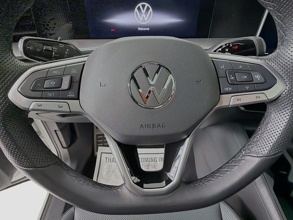 Used 2025 Opal White Pearl Volkswagen 2.0T SE R-Line Black 4MOTION image 11
