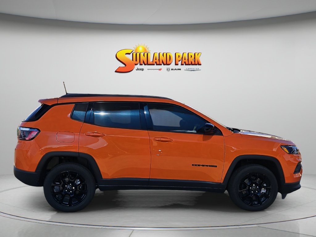 New 2026 Joose Exterior Paint Jeep Latitude Altitude image 6