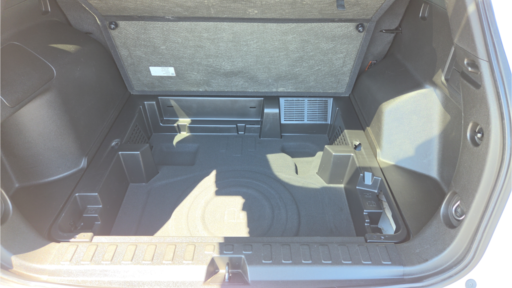 Used 2020 White Chevrolet LT image 44