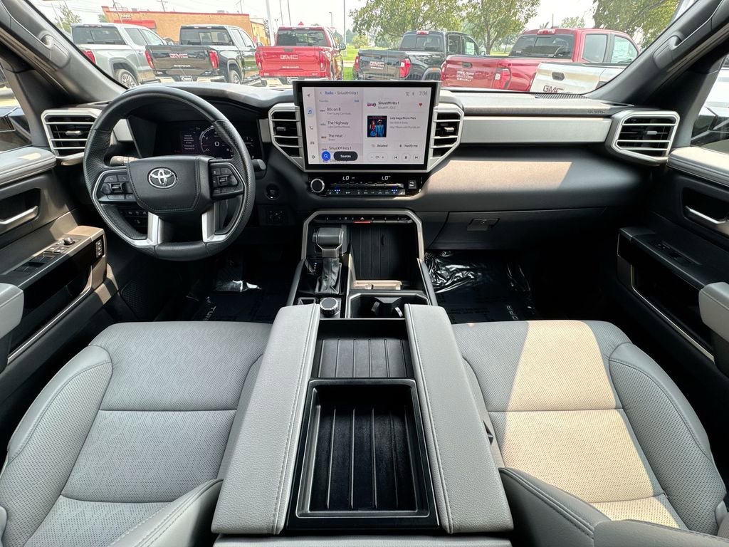 2025 Toyota Tundra Limited - Photo 19