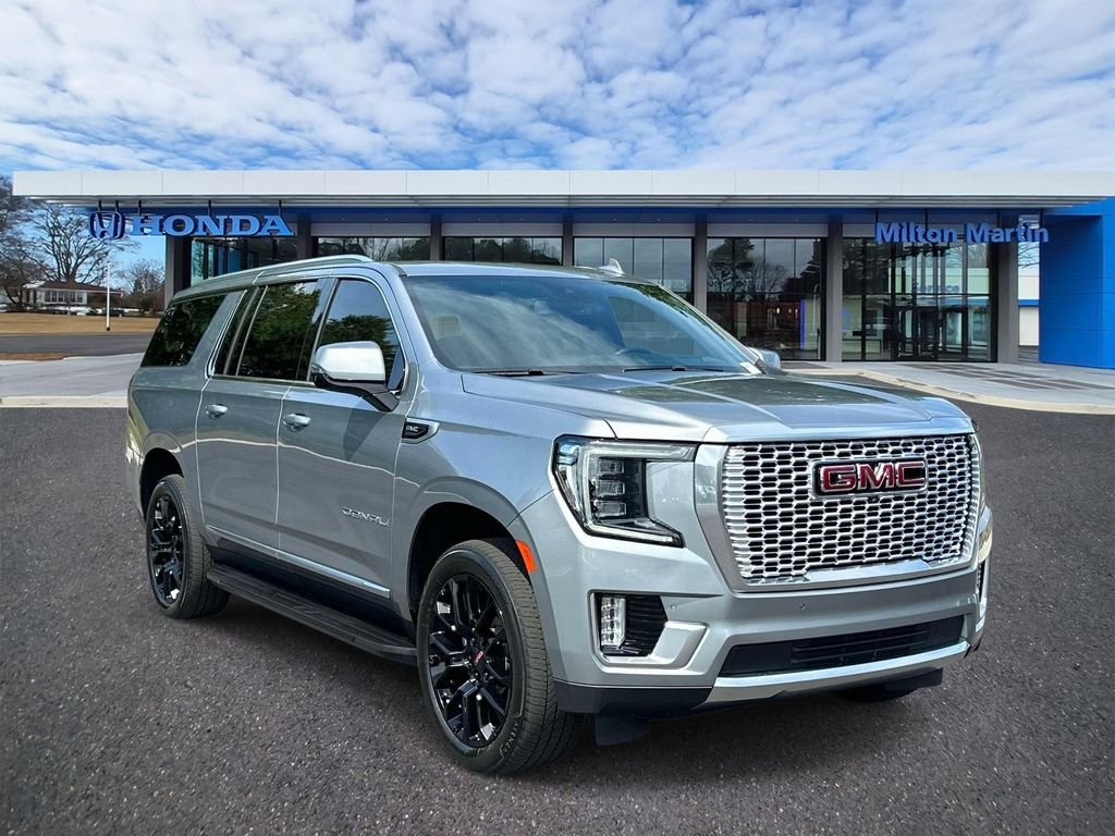 2024 GMC Yukon Denali AWD's photo