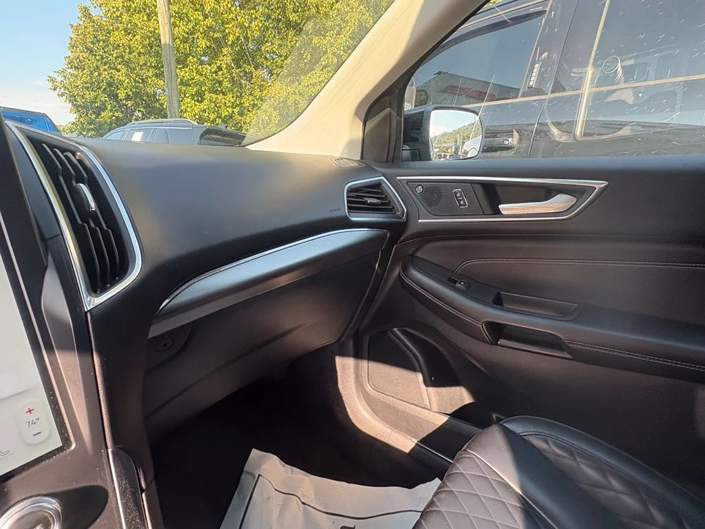 Used 2024 Black Ford Titanium image 24