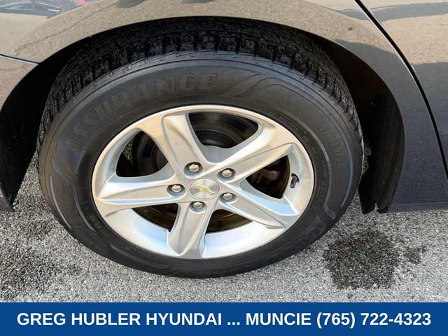 Used 2019 Gray Chevrolet LS image 10