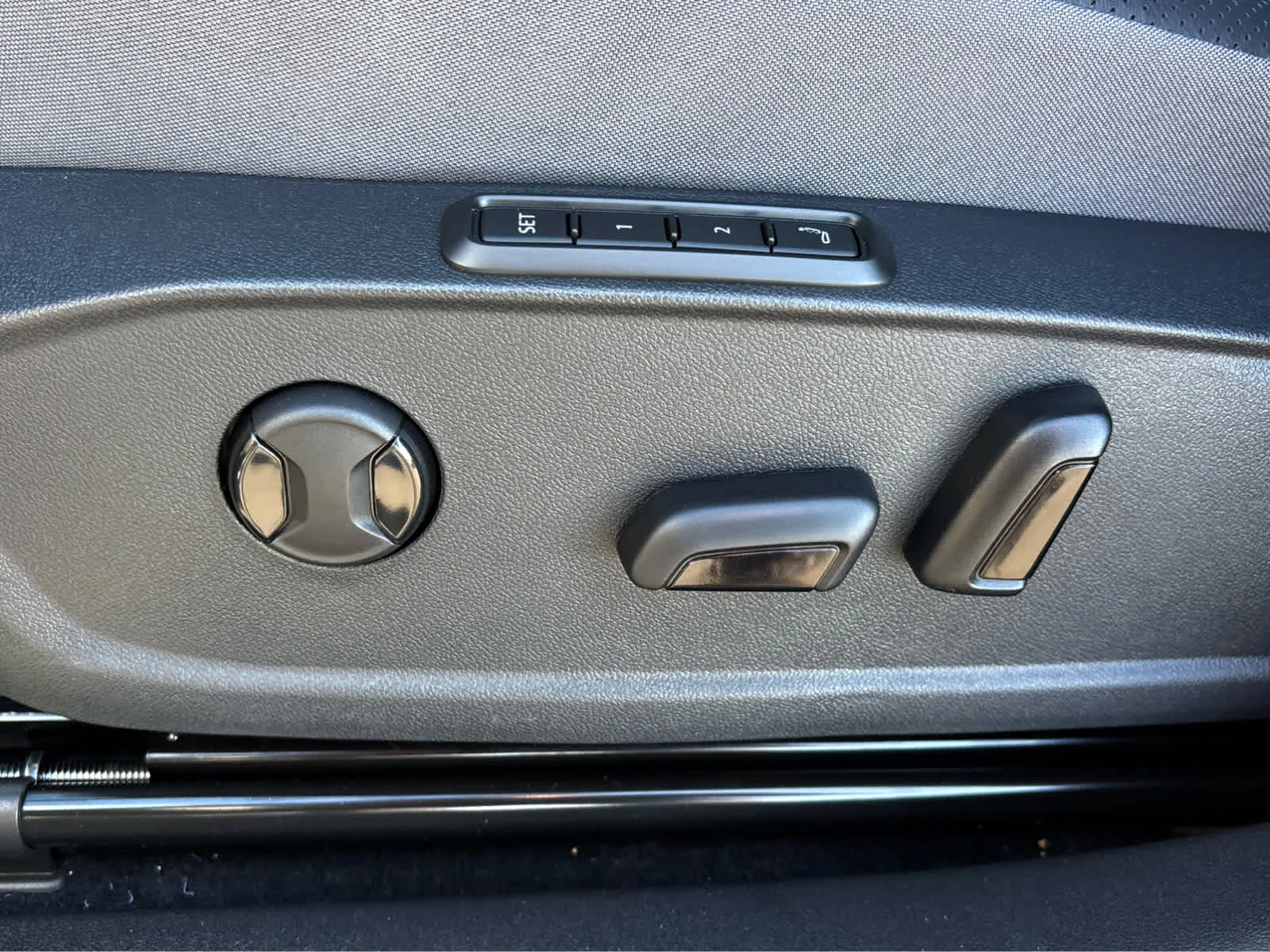 New 2026 Pure Gray Volkswagen Pro S image 12