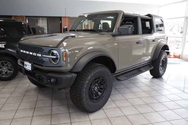 New 2026 Gray Ford Badlands image 4