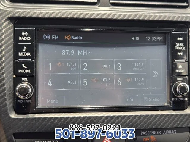 Used 2024 Silver Mitsubishi  image 22