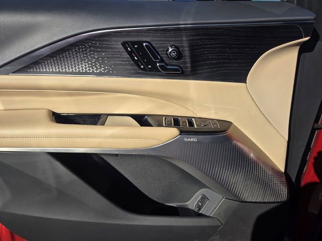 2025 Cadillac LYRIQ Luxury 3 - Photo 18