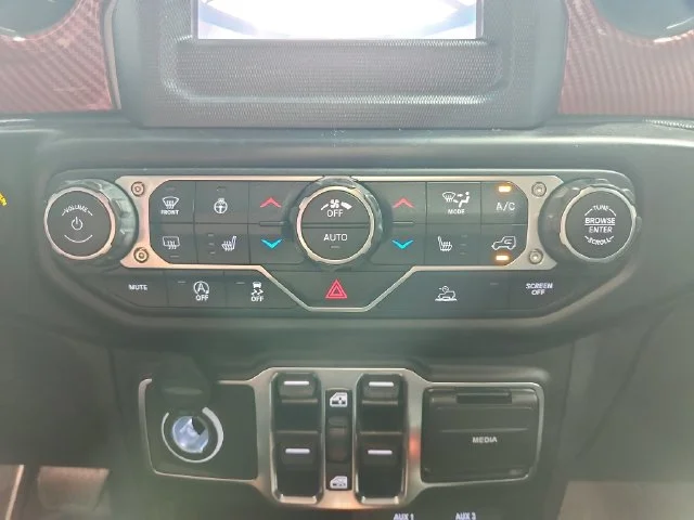 Used 2021 Gray Jeep Unlimited Sport S image 31