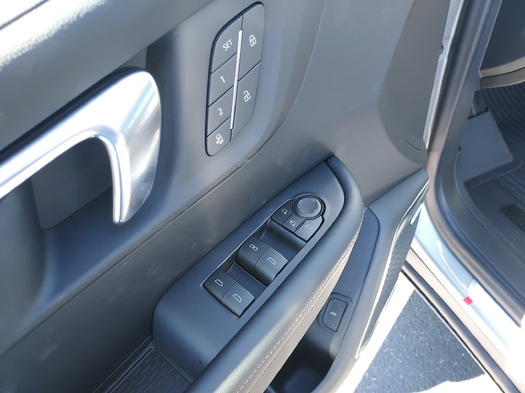 New 2027 Moonstone Gray Metallic Buick Preferred image 11