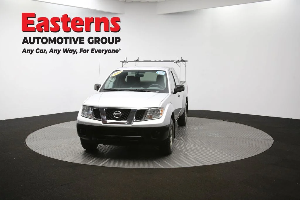 Used 2019 Silver Nissan S image 52