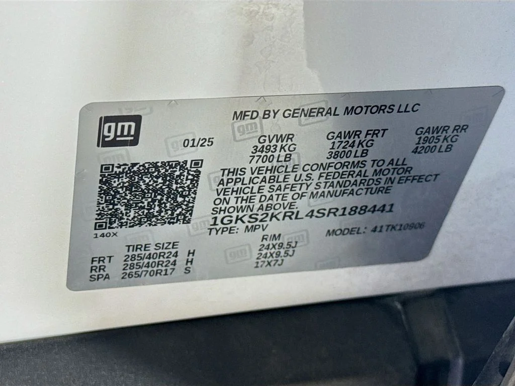 Used 2025 White GMC Denali Ultimate image 42