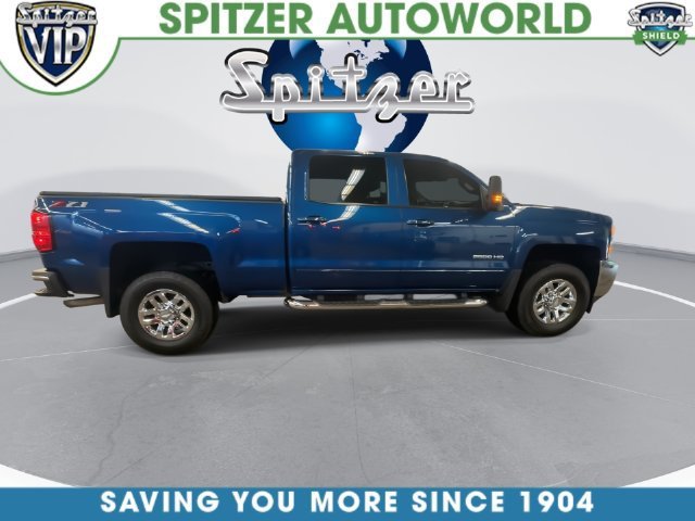 Used 2019 DEEP OCEAN BLUE METALLIC Chevrolet LT image 6