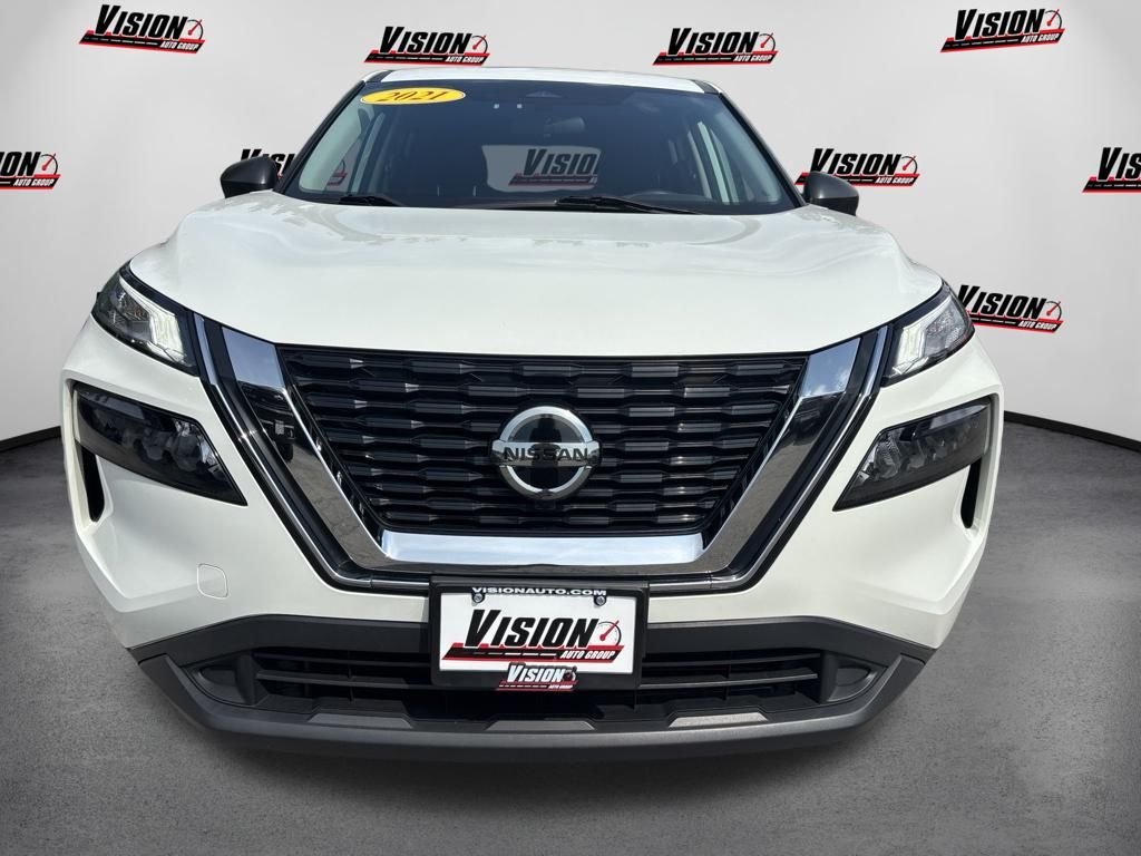Used 2021 White Nissan S image 2