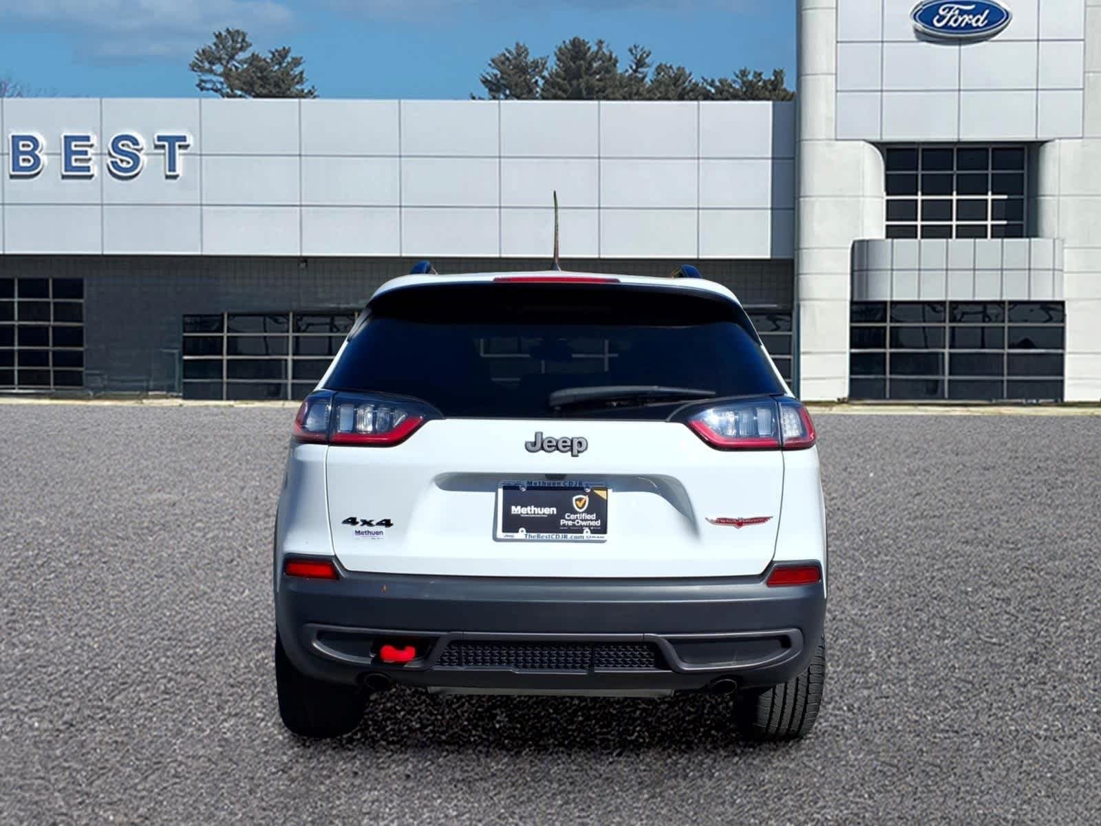 Used 2022 Bright White Clearcoat Jeep Trailhawk image 5
