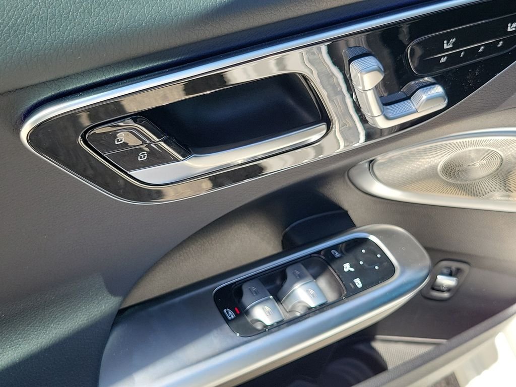 New 2026 Polar White Mercedes-Benz C 300 image 17