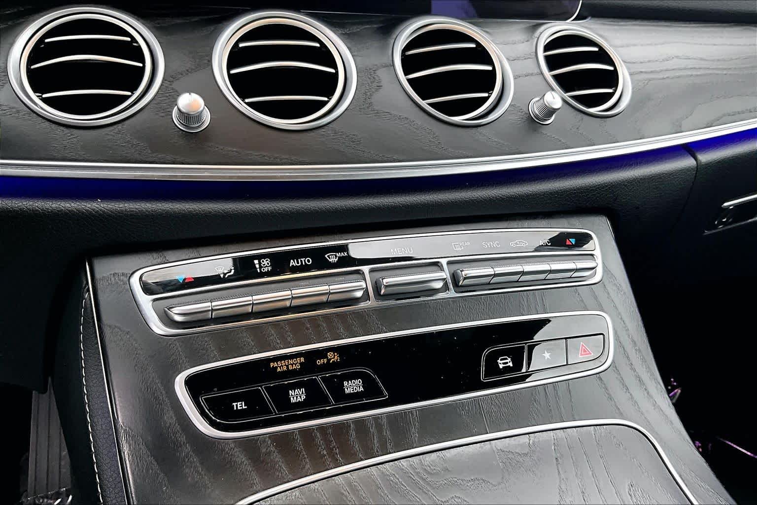 Used 2022 Polar White Mercedes-Benz E 350 image 35