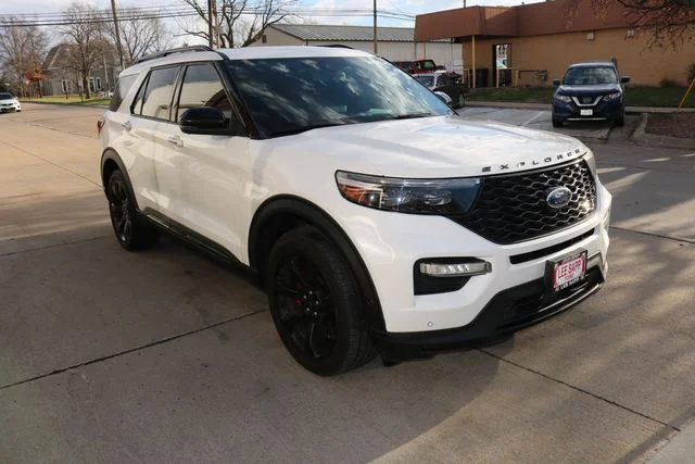 Used 2020 White Ford ST image 3