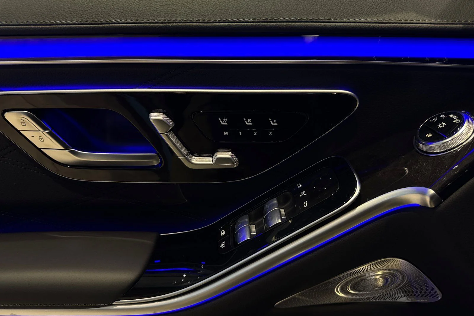 2026 Mercedes-Benz S-Class AMG S 63 - Photo 9