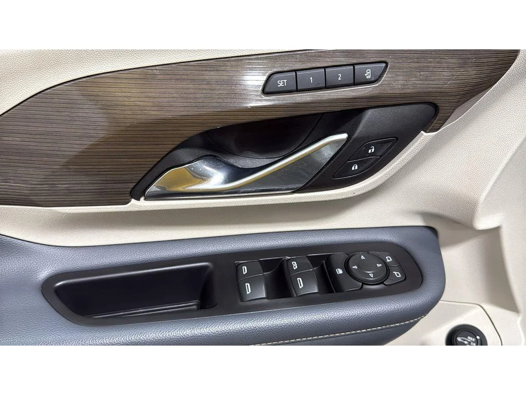 Certified Used 2023 White Frost Tricoat GMC Denali image 15