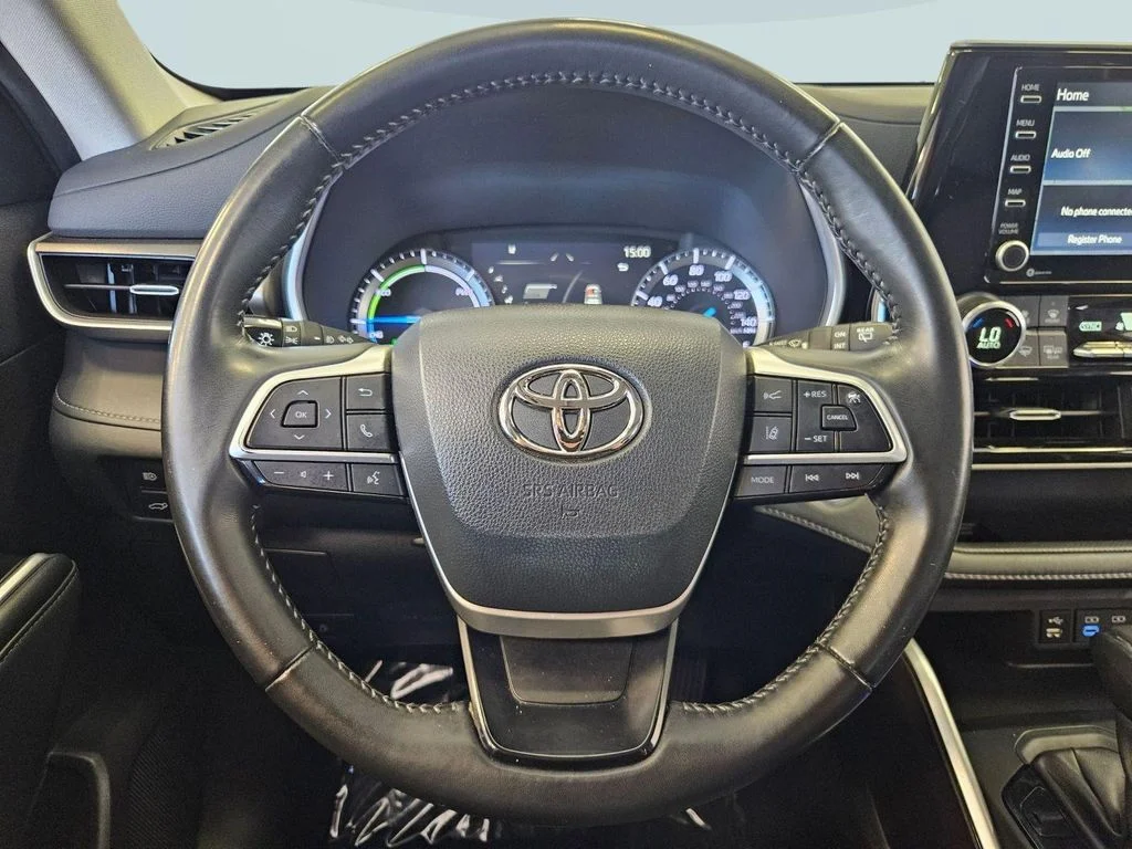 2022 Toyota Highlander XLE - Photo 14