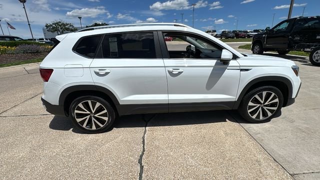 2023 Volkswagen Taos SE - Photo 16