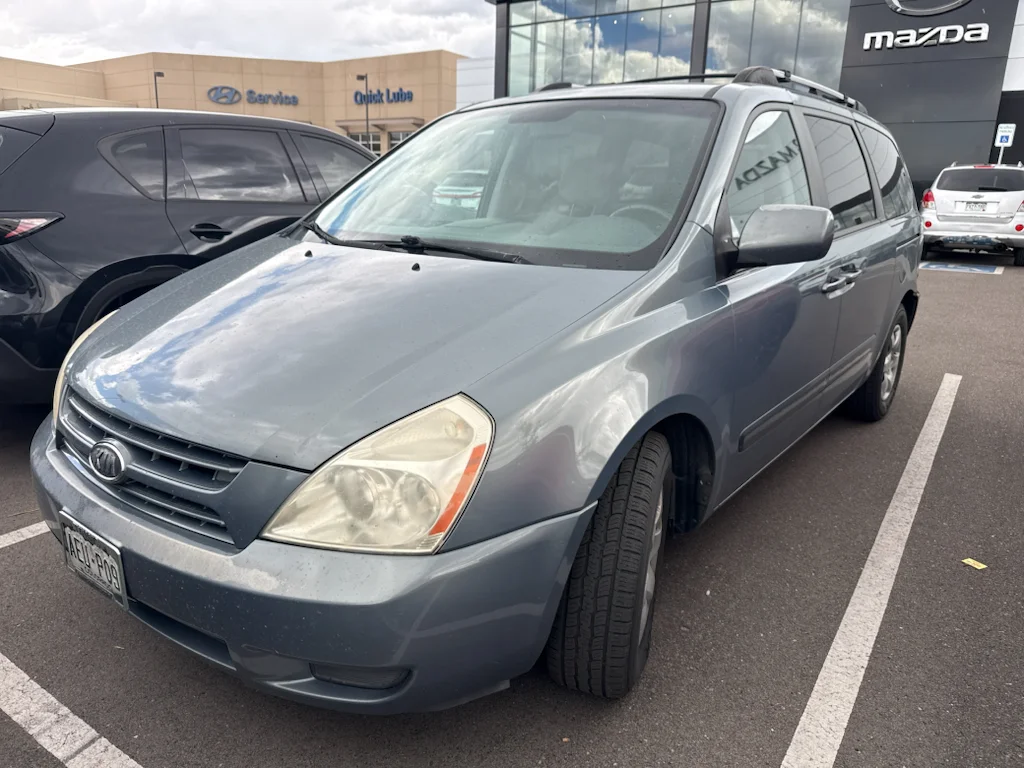 Used 2008 Olive Gray Kia LX image 1