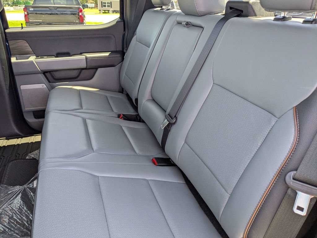 Used 2025 Blue Ford LARIAT image 13