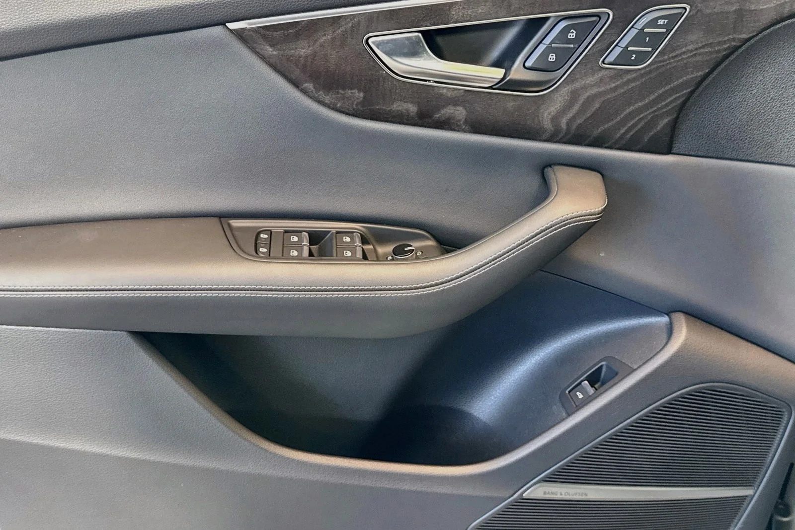 Used 2023 Black Audi Premium Plus image 17