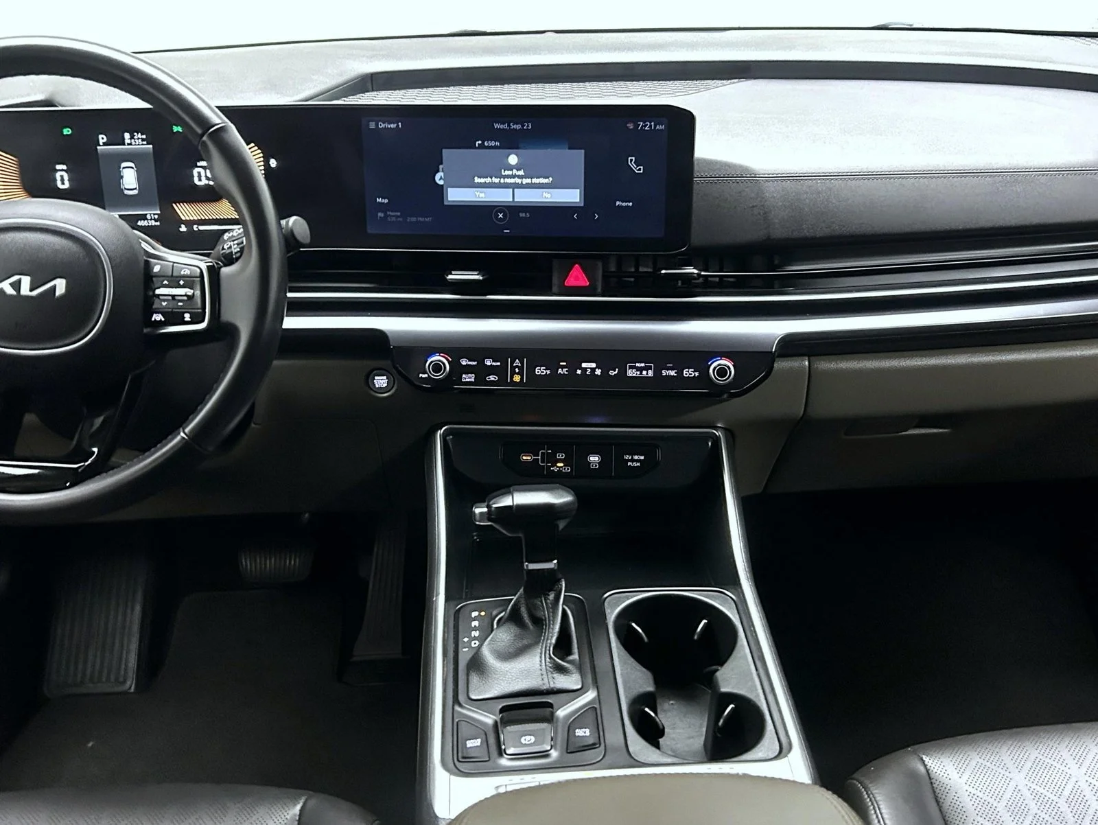 Used 2025 Blue Kia LXS image 13