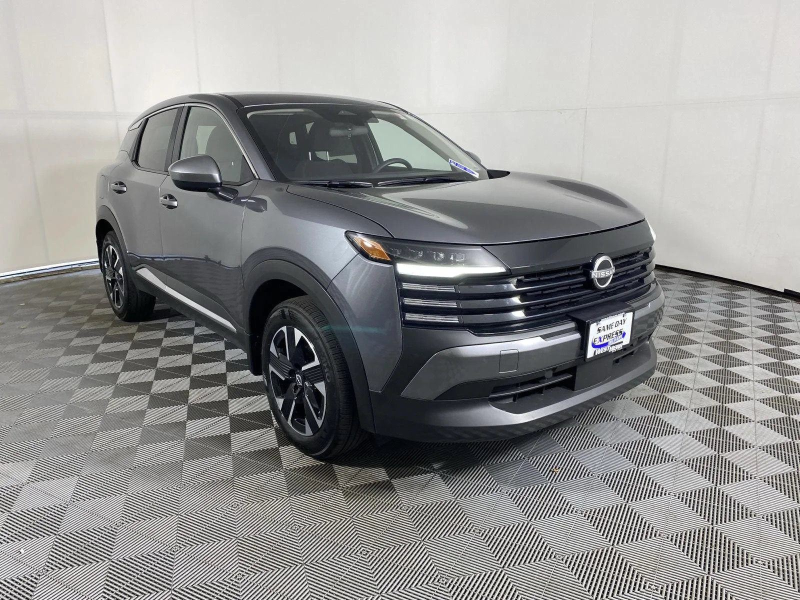Used 2025 Gun Metallic Nissan SV image 10