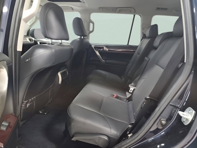 Used 2019 Nightfall Mica Lexus 460 image 19