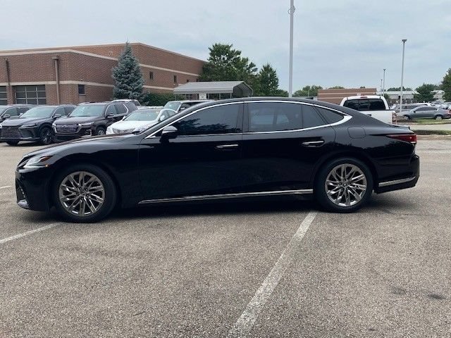 Used 2019 Obsidian Lexus 500 Base image 4