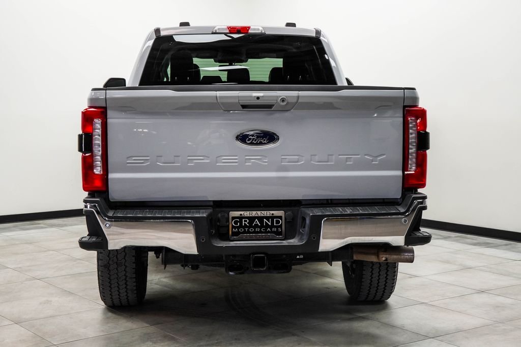 Used 2026 White Ford Lariat image 9