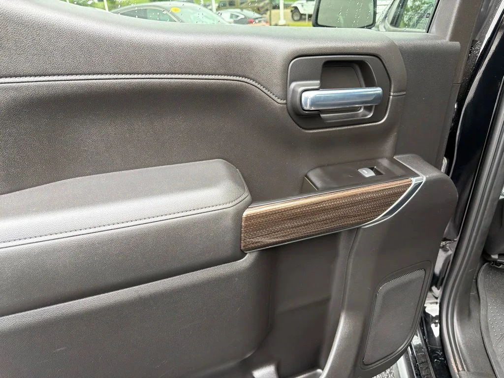 Used 2019 Black Chevrolet LT Trail Boss image 12