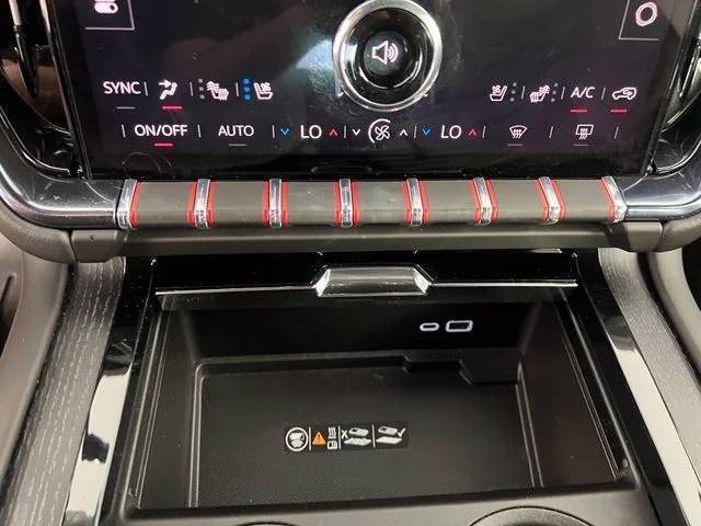 2025 GMC Yukon AT4 Ultimate - Photo 26