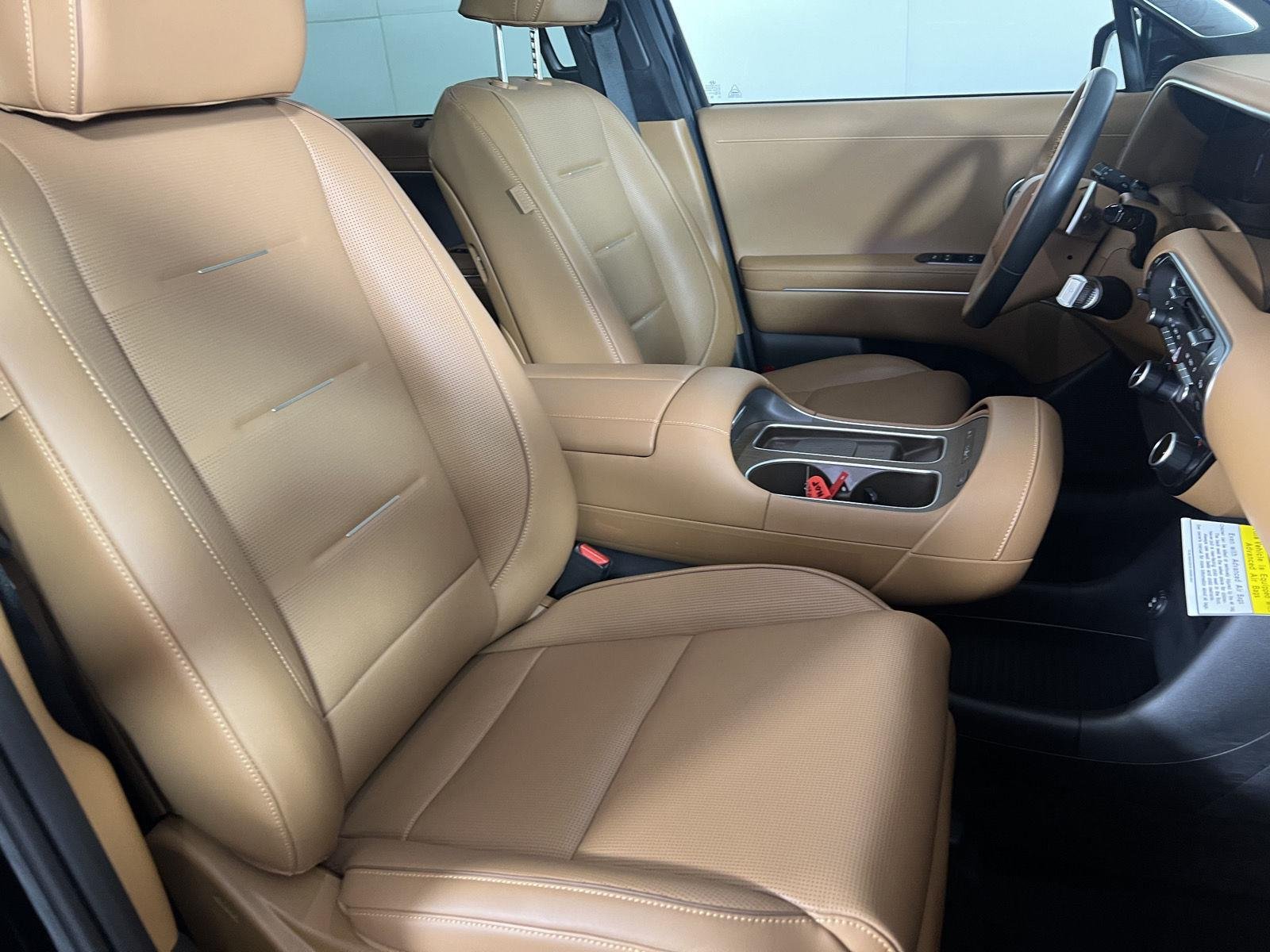 Used 2026 Abyss Black Pearl Hyundai Calligraphy image 30