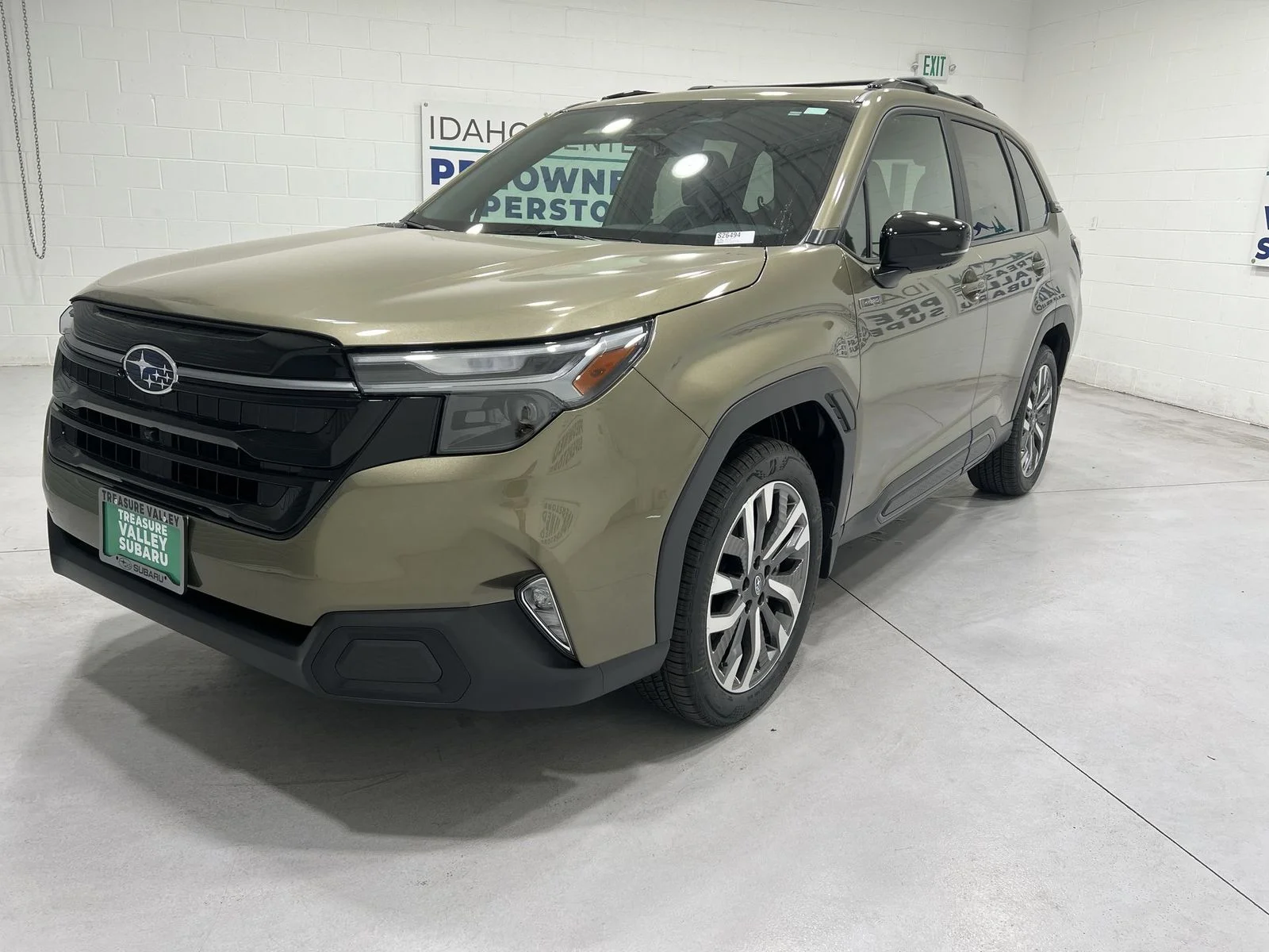 New 2026 AUTUMN GREEN METALLIC Subaru Touring Hybrid image 4