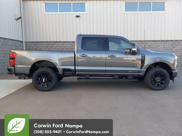 2026 Ford F-350 Super Duty Lariat - Photo 2