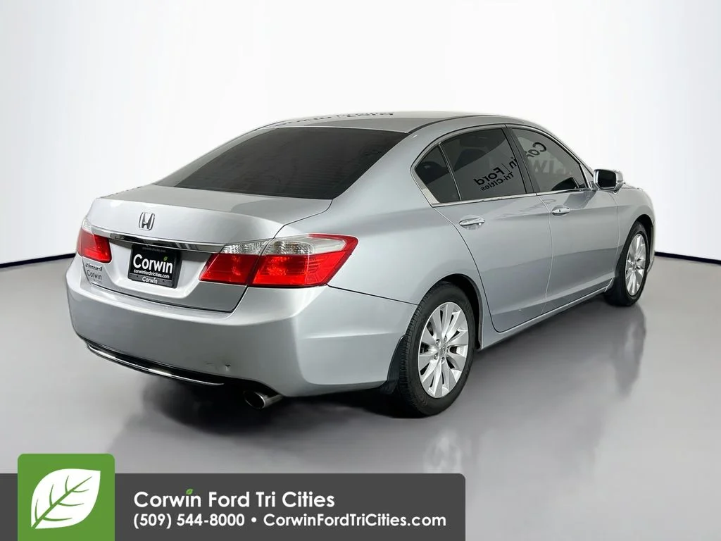 Used 2013  Honda EX image 15