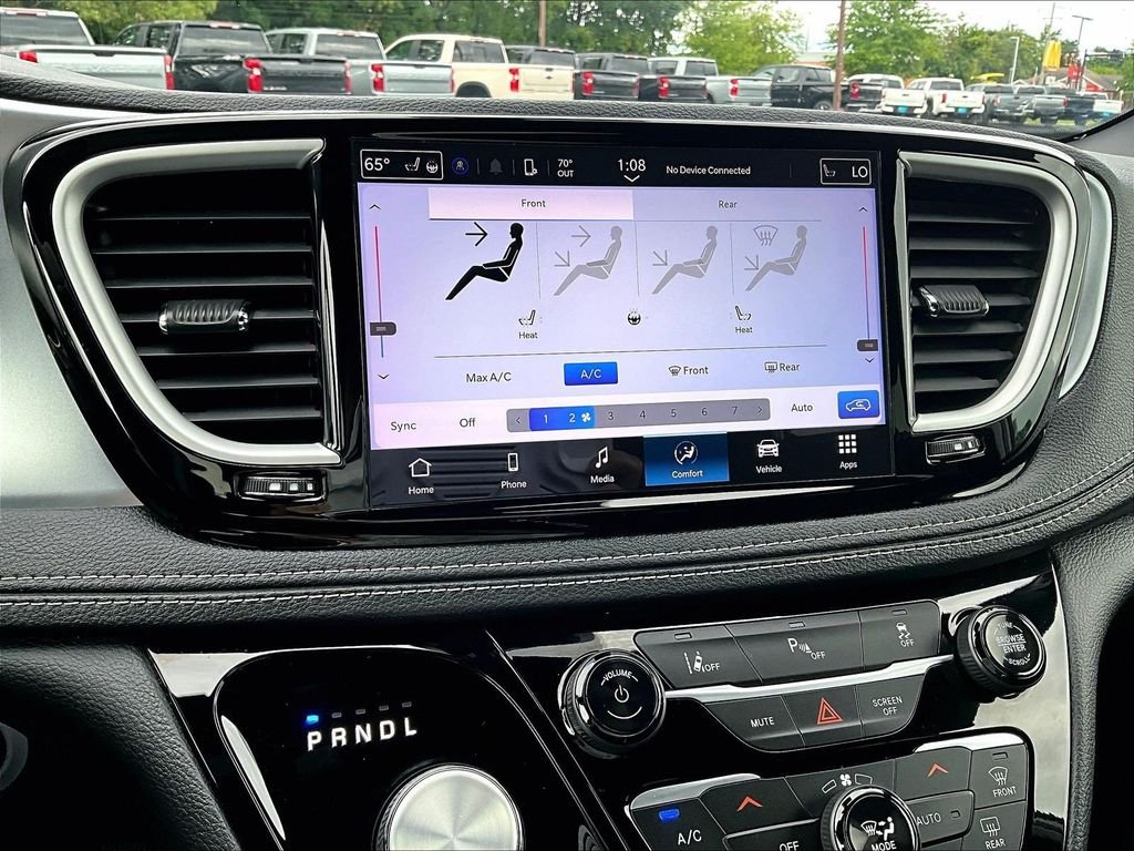 Used 2021 White Chrysler Touring image 25