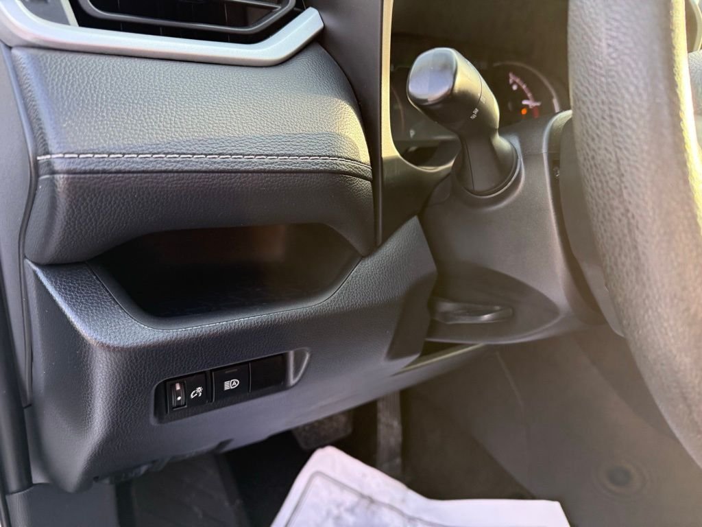 2023 Toyota RAV4 XLE - Photo 14